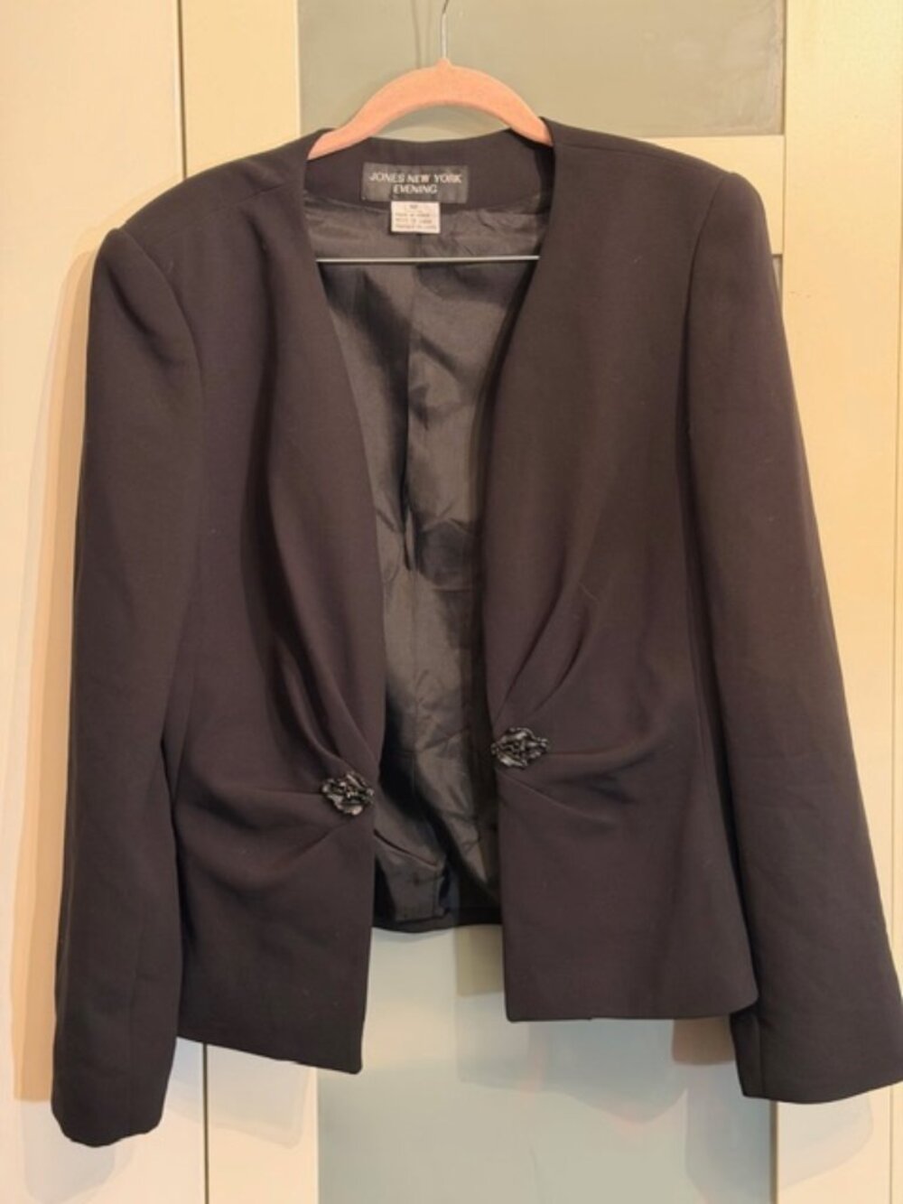 Jones of New York elegant blazer, black, size 10/12